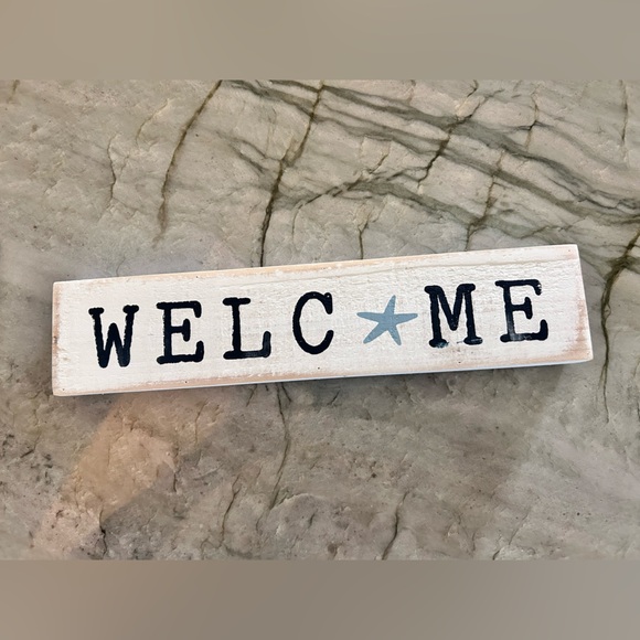 Rustic White Welcome Sign - Picture 6 of 6